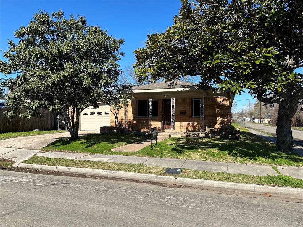 600 Neal, 61138483, Baytown, Single-Family,  for sale, PROPERTY EXPERTS 