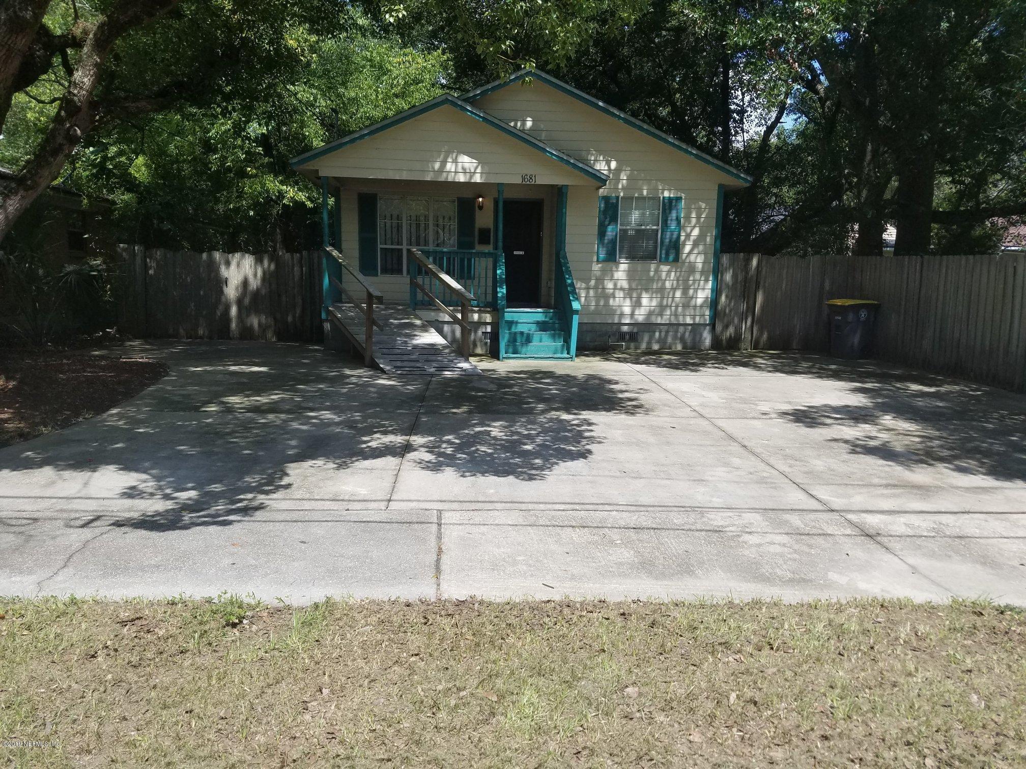 House 2063119729