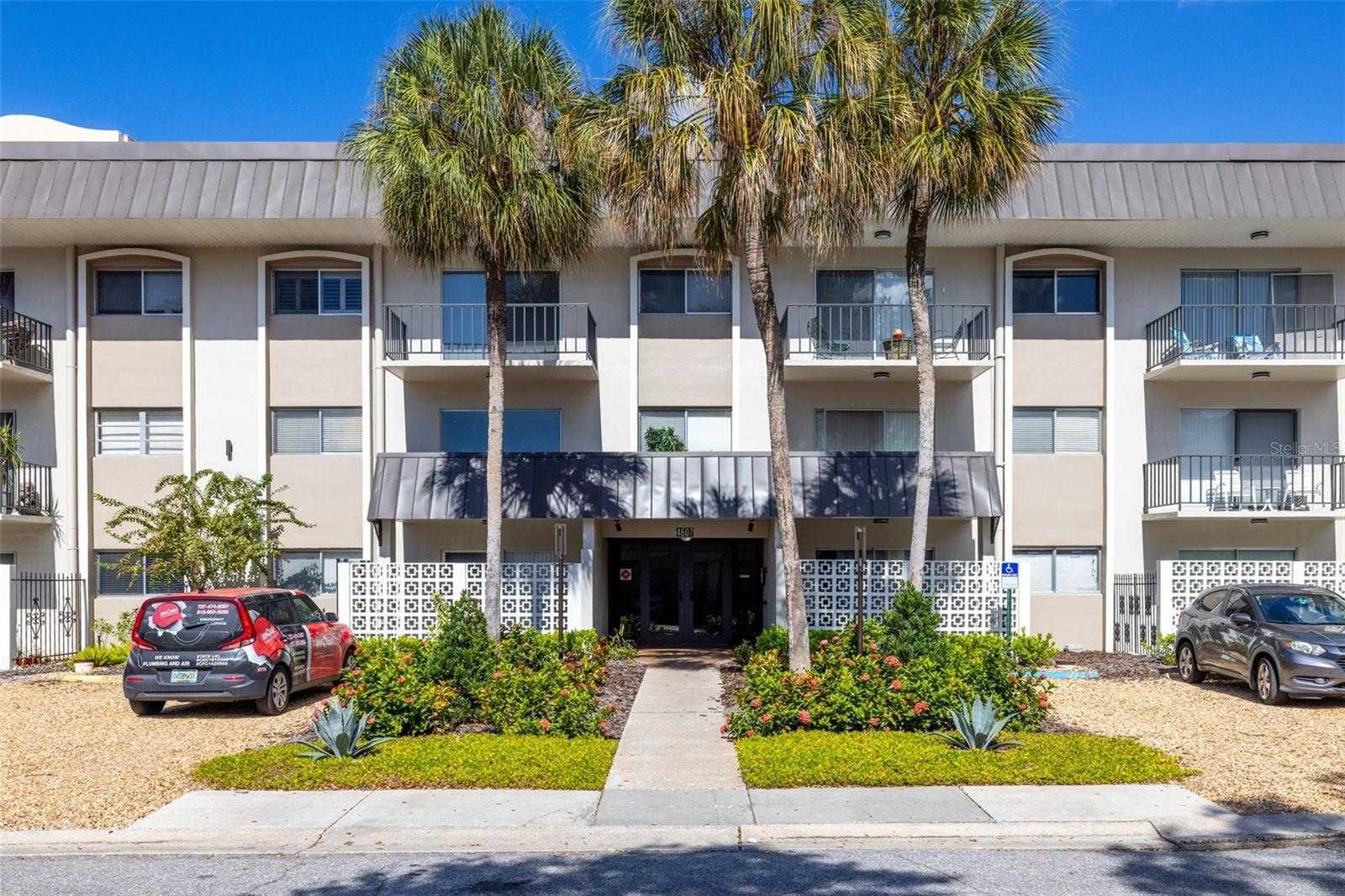 4607 FIG 105, TAMPA, Condominium,  for sale, PROPERTY EXPERTS 