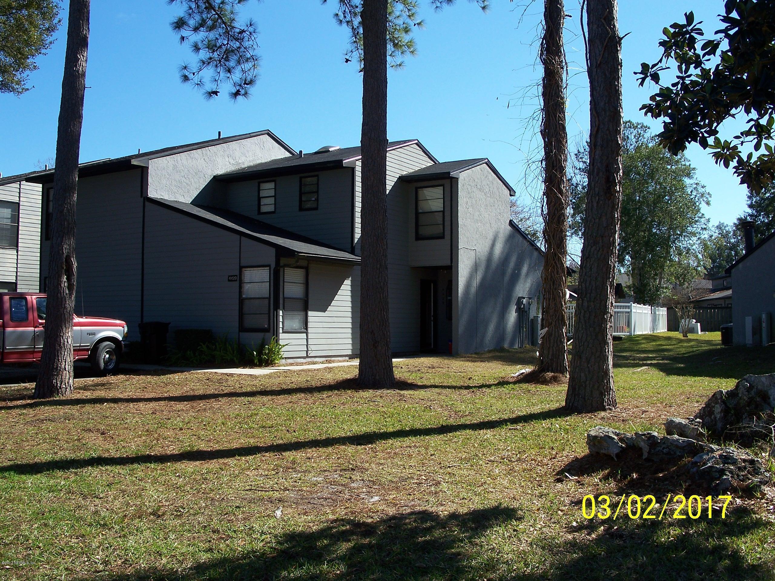 4429 20TH, 868970, Gainesville, Townhouse,  sold, PROPERTY EXPERTS 