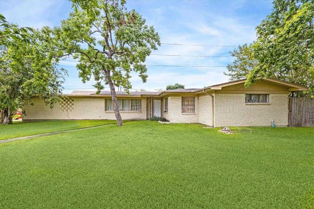 200 Brownwood, 24275429, Baytown, Single-Family,  for sale, PROPERTY EXPERTS 