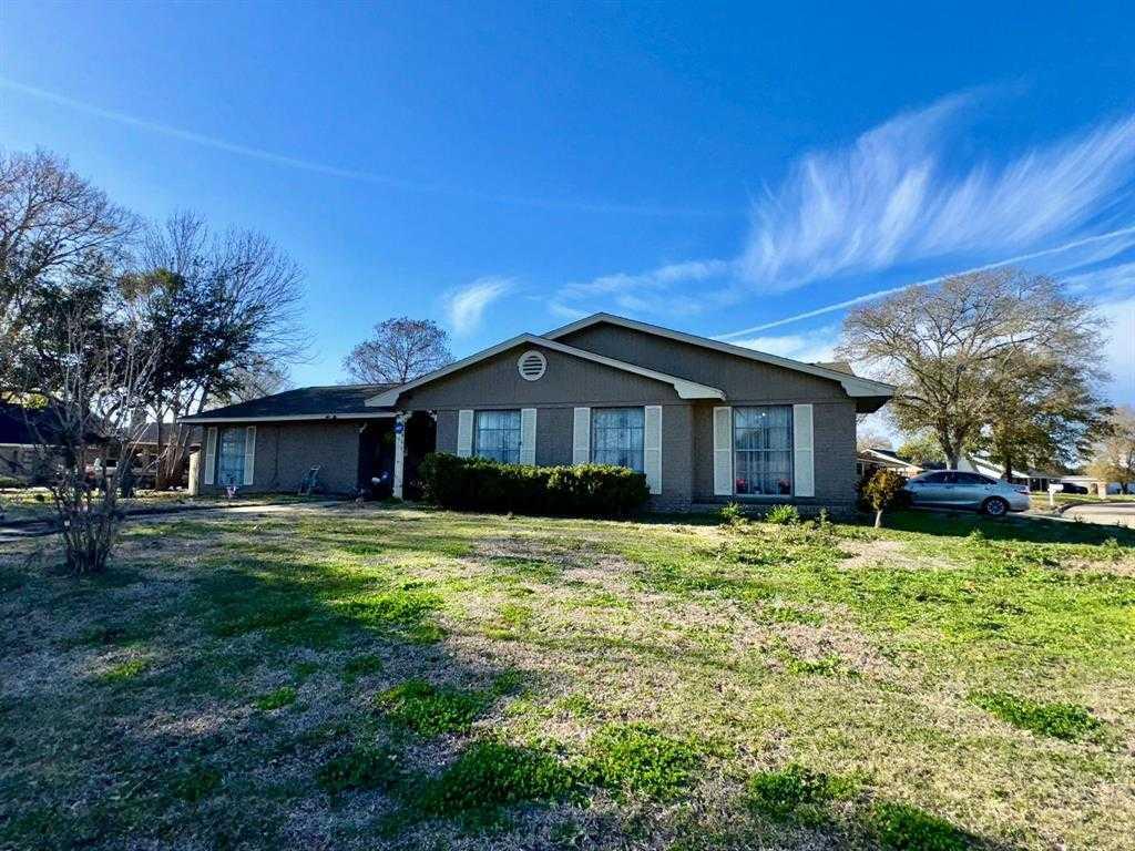 706 Scenic, 82813171, Baytown, Single-Family,  for sale, PROPERTY EXPERTS 