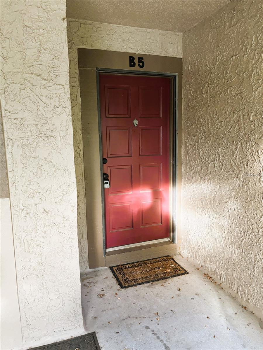 6310 NEWTOWN 10B5, TAMPA, Condominium,  for rent, PROPERTY EXPERTS 